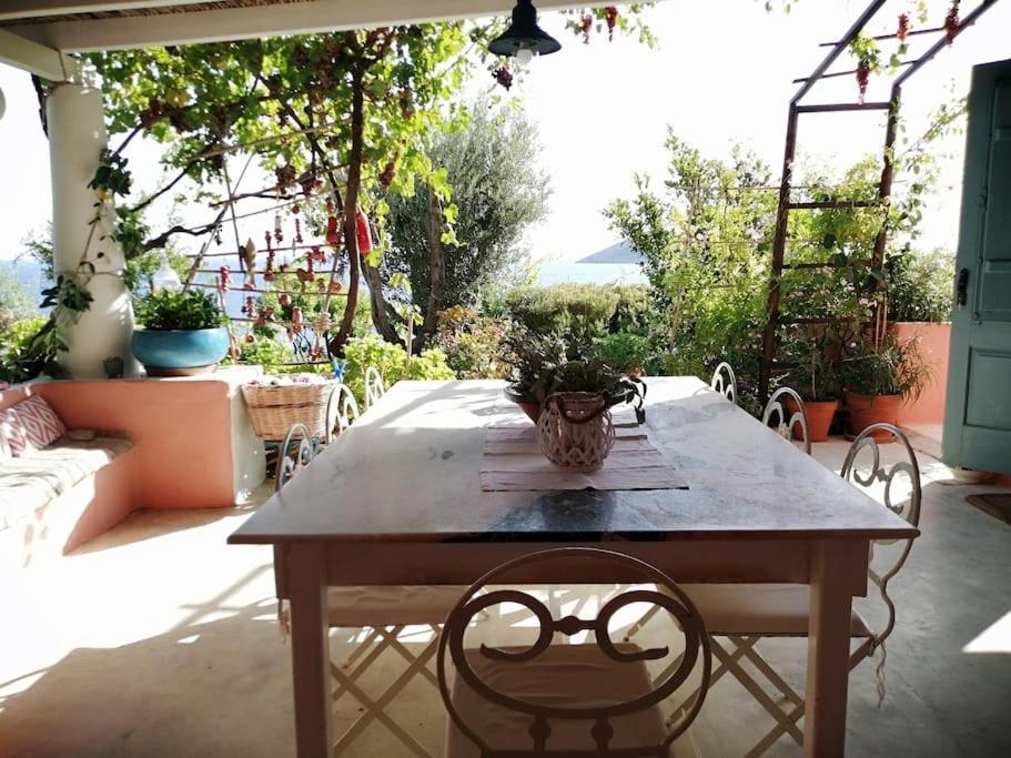 Casa Dei Melograni At Vourlidia Leros Villa Vromolithos Luaran gambar